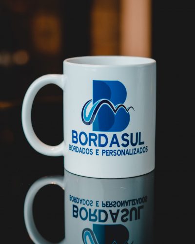 Excelente opção para brinde, presente e lembranças com memórias a serem guardadas para sempre.